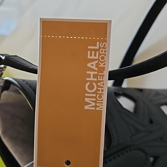 NWT Authentic Michael Kors Eliza open leather tote black🖤 - Picture 6 of 10